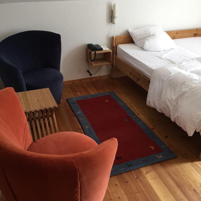 Hotel Traube Scuol Esterno foto